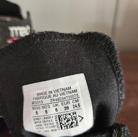 Why So Serious Batman/Joker Hand Painted Unisex Chuck Taylor Converse Sz 8 - Picture 3 of 9